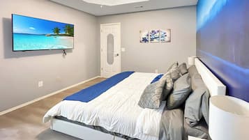 3 bedrooms, desk, iron/ironing board, WiFi