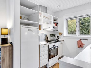 Fridge, dishwasher, cookware/dishes/utensils - "Siiri" - 28km from the sea by Interhome (Toftlund)