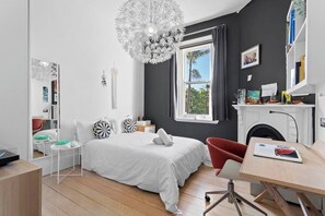 3 bedrooms, desk, iron/ironing board, travel cot
