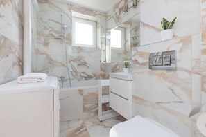 Badewanne, Shampoo