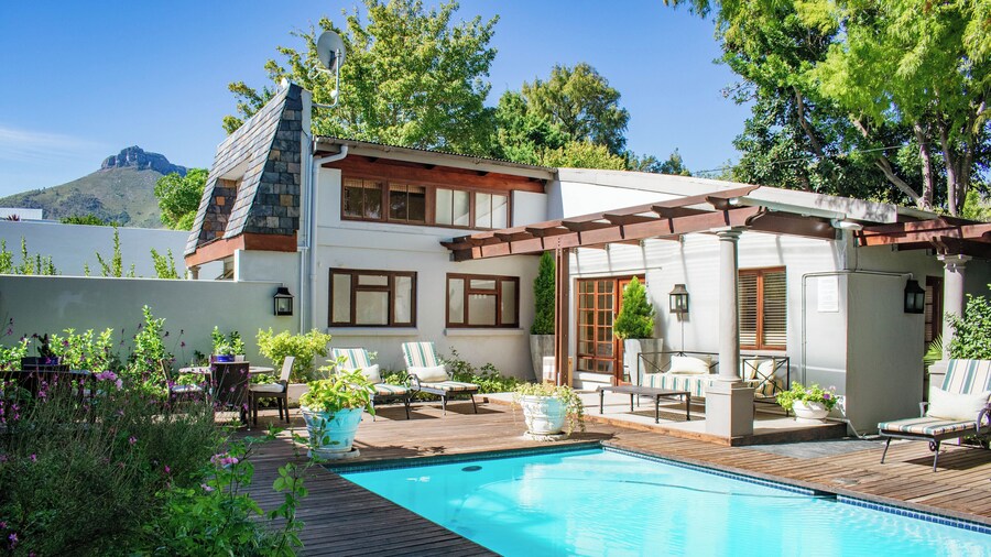 5 Seasons Guesthouse