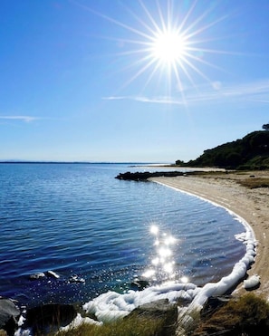 Beach - 3BR Modern Lakeside Escape, Beach & Park Views (Loch Sport)