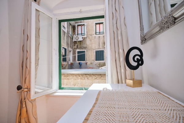 Apartment | Iron/ironing board, free WiFi