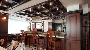 Restaurant - Hotel Gold Inn  (Pec)