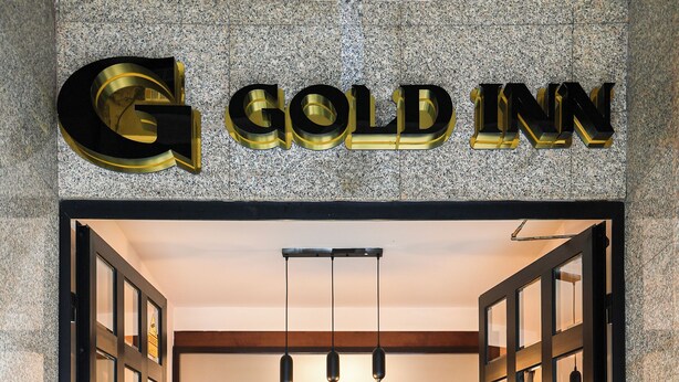 Front of property - Hotel Gold Inn  (Pec)