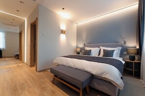 Deluxe Double Room, 1 Queen Bed