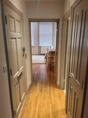 Interior - Central Private 1 Bed Flat (Berkshire)