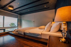 Artículos del minibar gratis y caja de seguridad en la habitación 