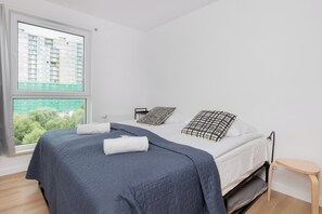 Desk, bed sheets