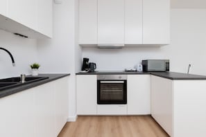 Microwave, oven, coffee/tea maker, electric kettle