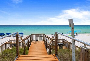 Unclassified image, 5 of 50, button - Epic 4BR/4BA Gulf Front | Free Beach Chair Service (Navarre)