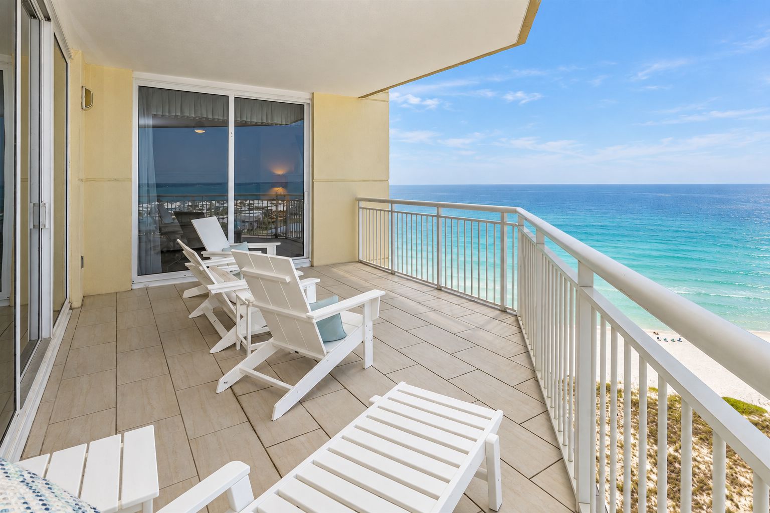 Watch the waves role in & dolphins and turtles swim by!