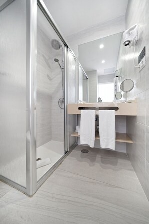 Bathroom - Hotel Matilde (Las Palmas de Gran Canaria)