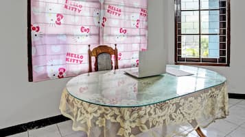 Quầy tiếp tân
