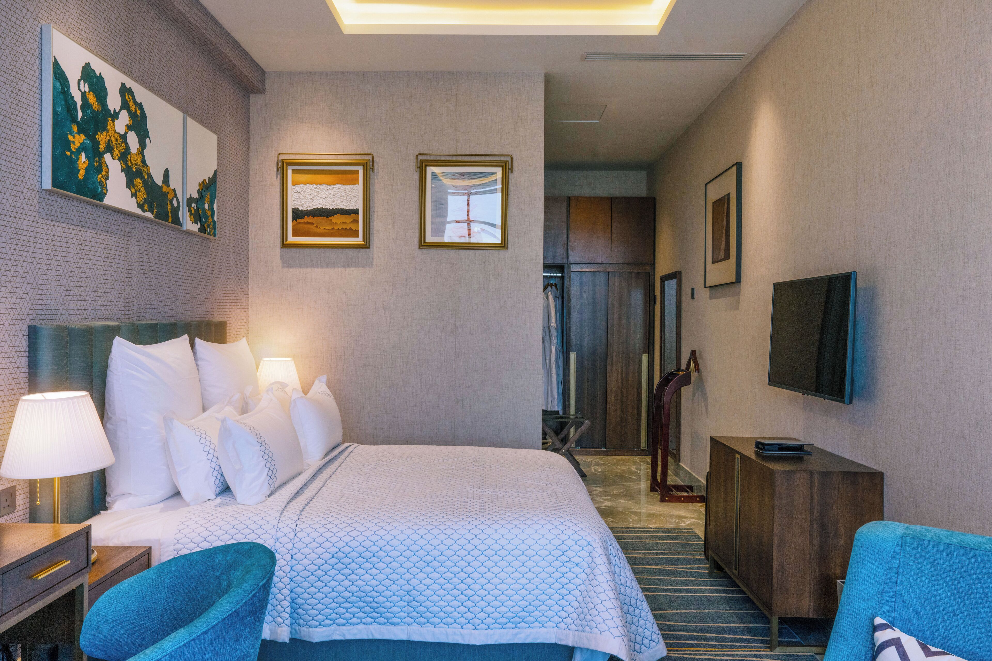 Minibar, desk, laptop workspace, blackout drapes