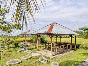 Garden - OYO 92005 Jabu Sihol (Pematangsiantar)