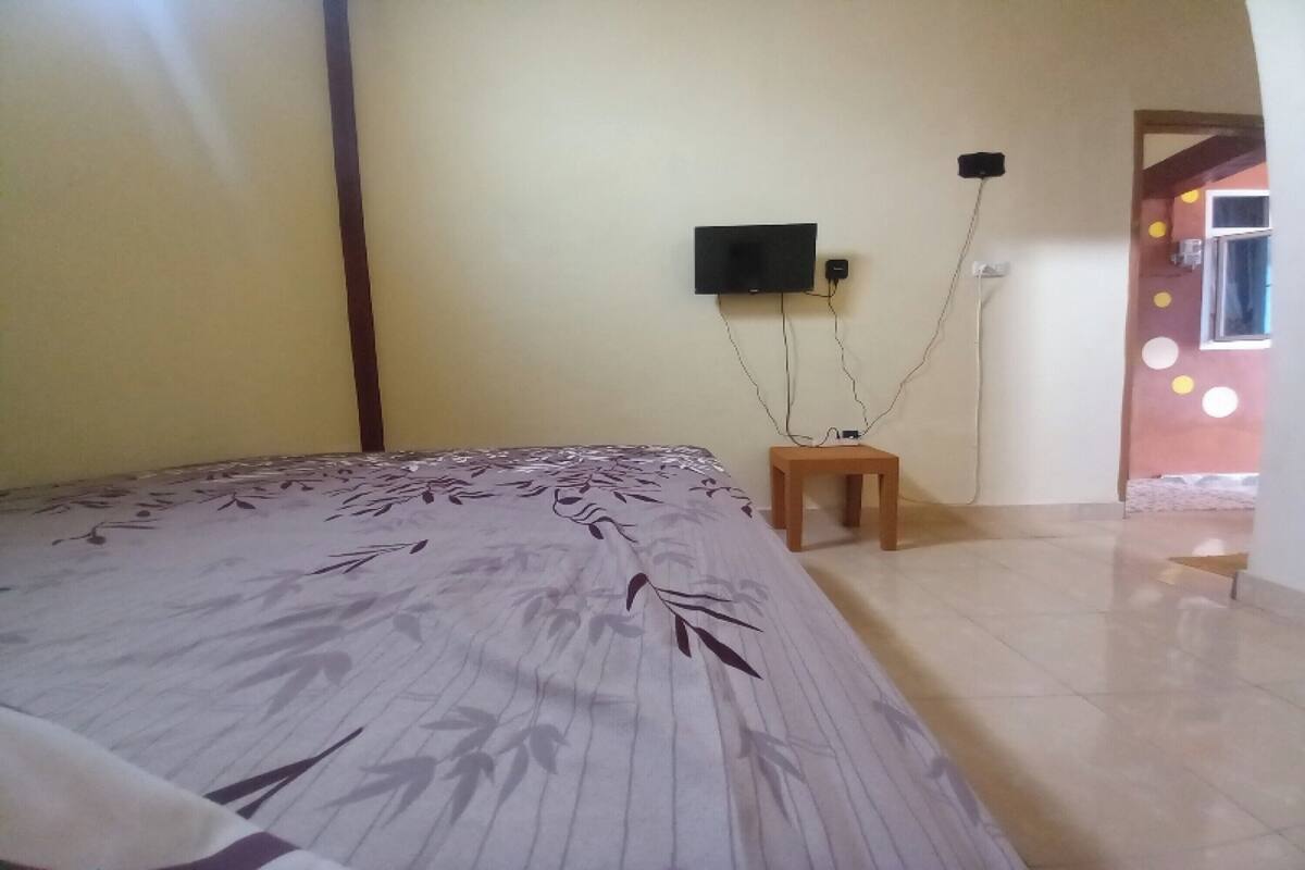 Wifi gratis y ropa de cama