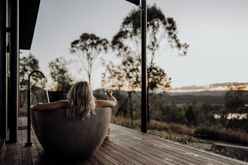 Juberra - Luxe Off-grid Eco Wanderpod One Bedroom Cabin With Lake Views