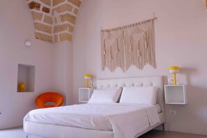 1 slaapkamer, een strijkplank/strijkijzer, wifi, beddengoed