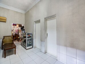 Interior detail - Hotel O Kost 2 Putra Syariah (Sidoarjo)