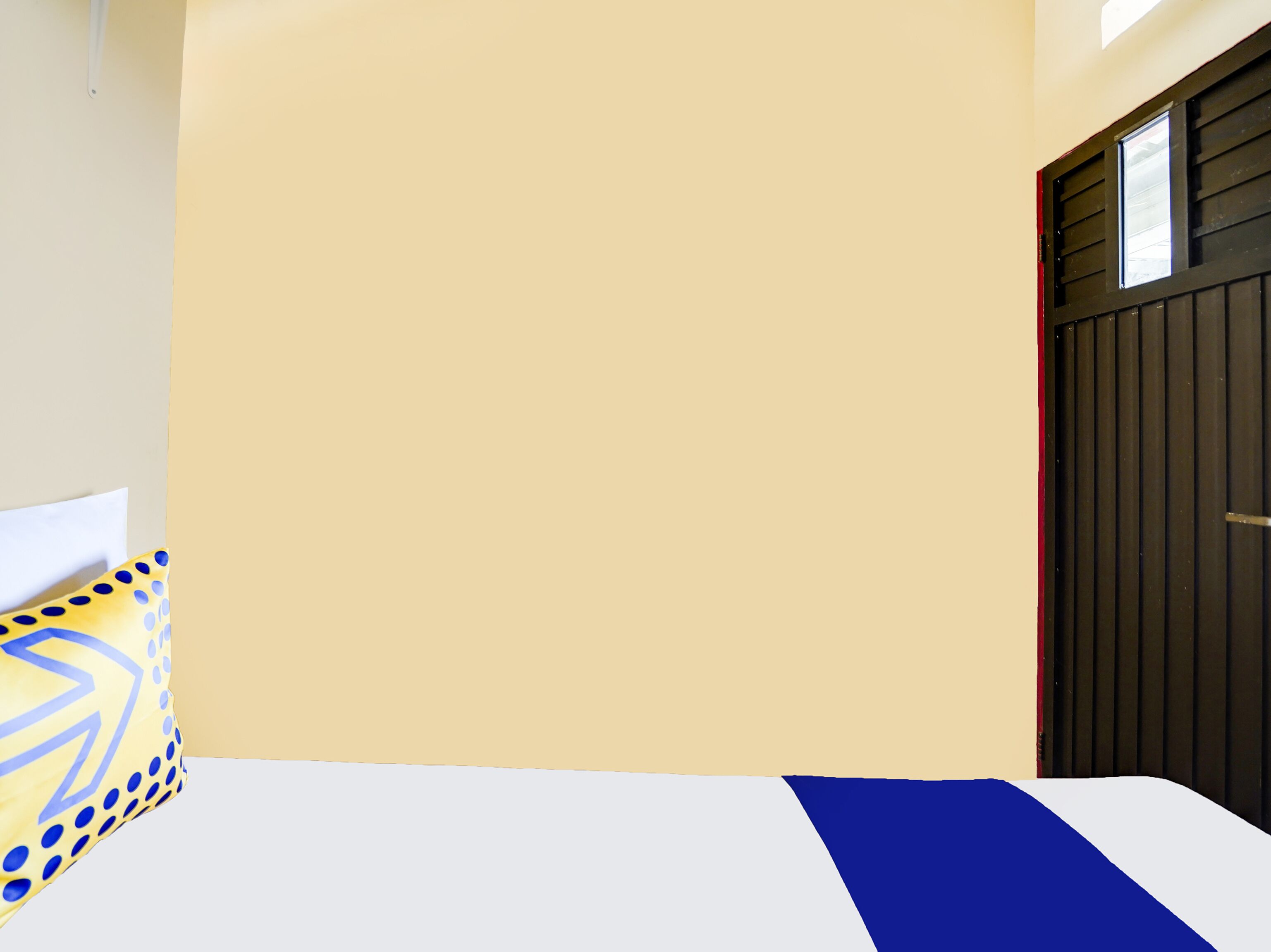 basic double room | free wifi, bed sheets