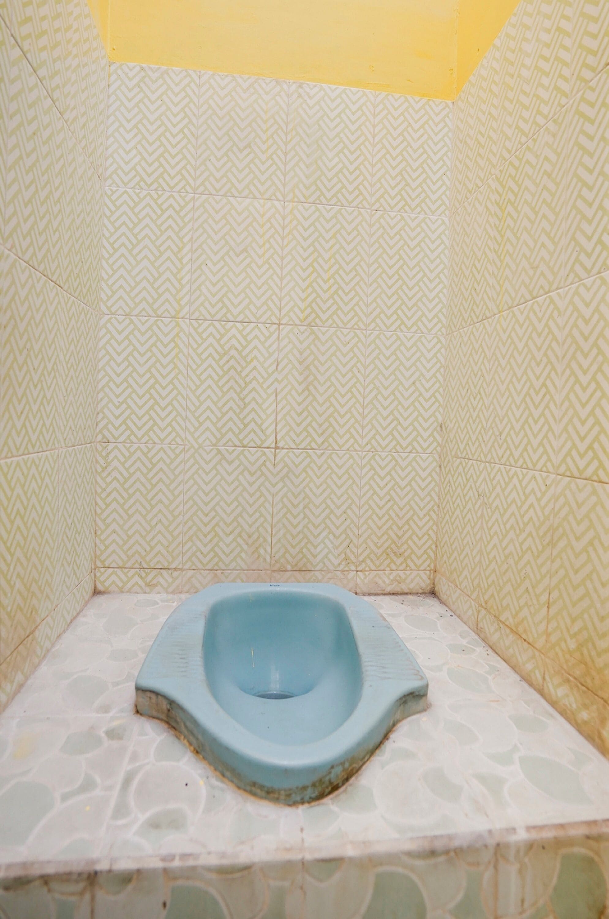 basic single room | bathroom | shower, towels, soap