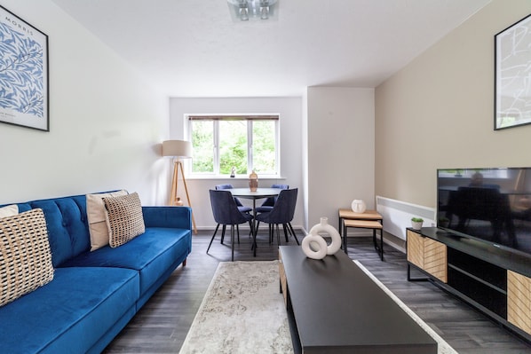Apartment | Living area | Smart TV, Netflix, streaming services - The Peckham Collection (London)
