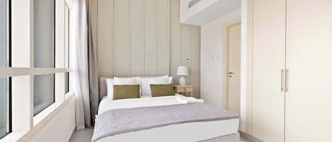 2 bedrooms, desk, iron/ironing board, WiFi