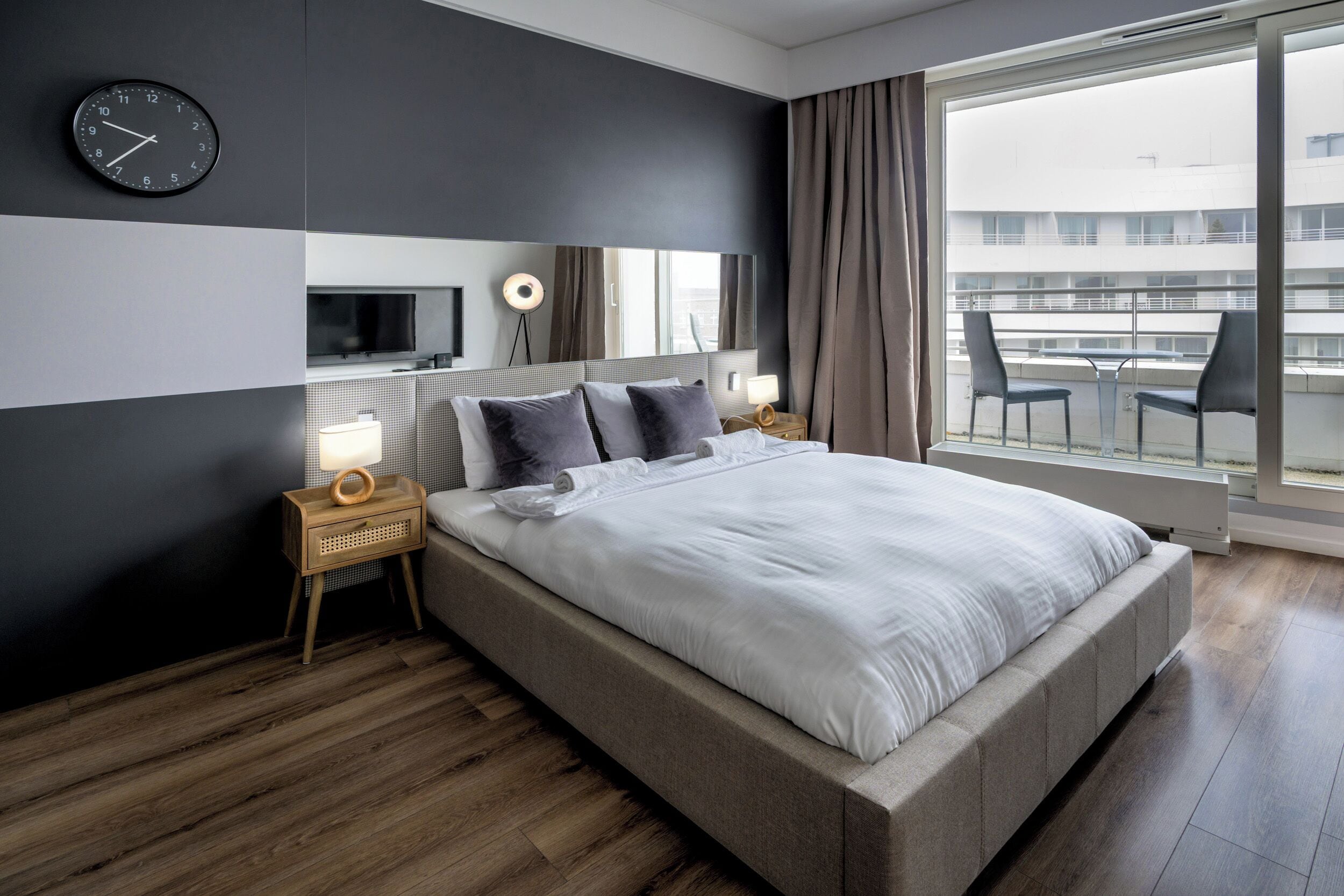 Studio, 1 Queen Bed | Hypo-allergenic bedding, individually decorated, individually furnished