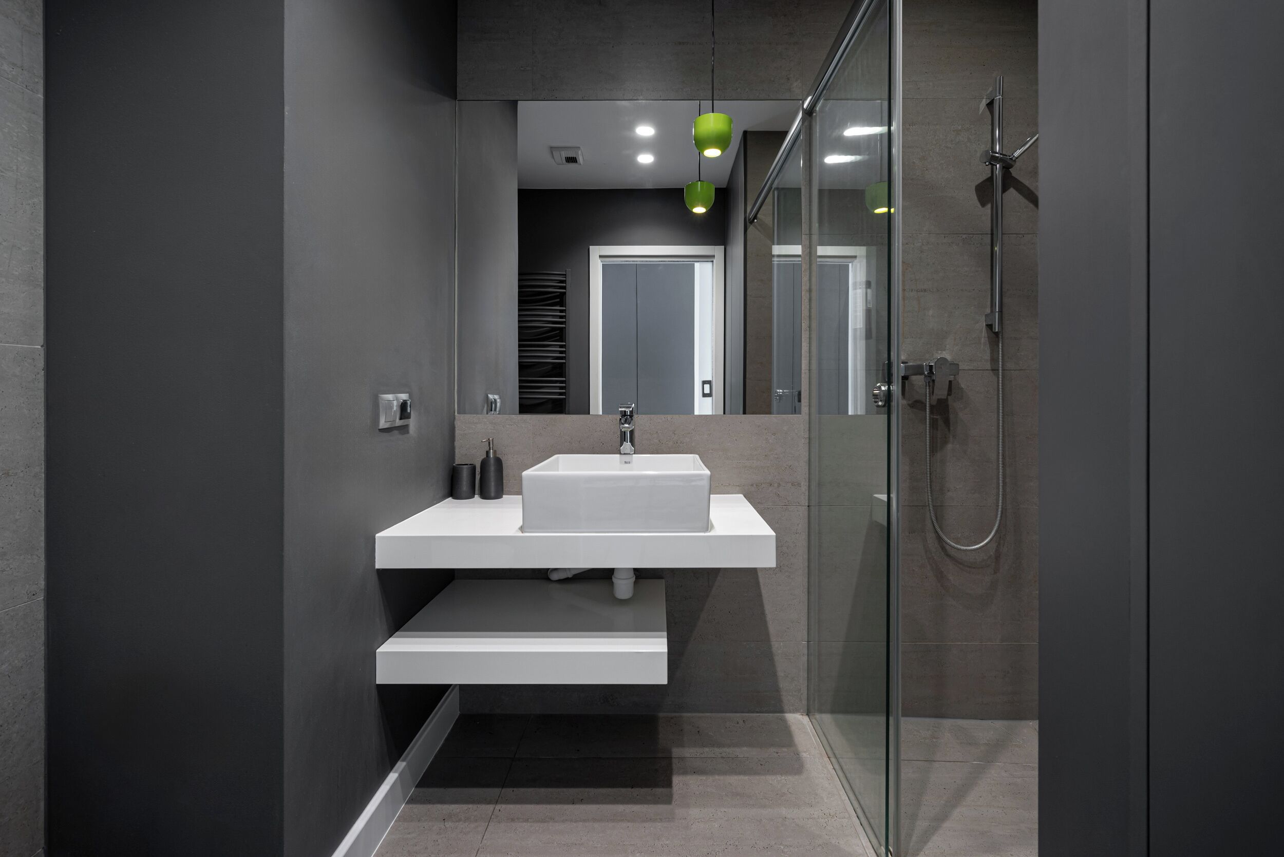 Apartment | Bathroom | Towels, soap, shampoo, toilet paper