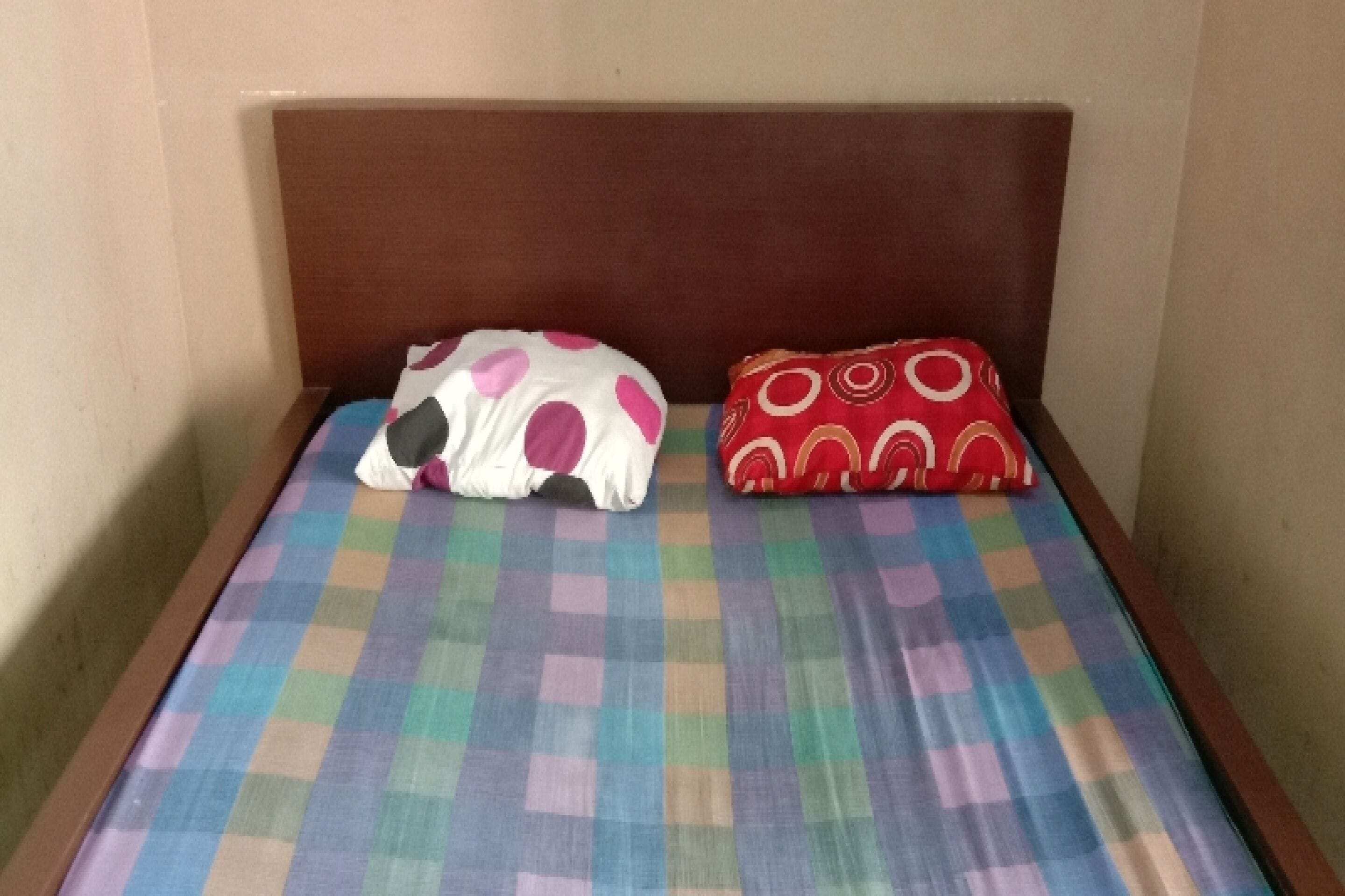 Economy Double Room | Laptop workspace, free WiFi, bed sheets