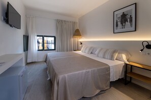 Standard-Doppel- oder -Zweibettzimmer