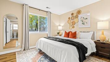 1 bedroom, desk, iron/ironing board, free WiFi