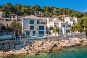 4 bedrooms - Stara in Selca With 4 Bedrooms and 4 Bathrooms (Selca)