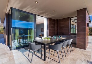 4 bedrooms - Blumarine in Brzac With 4 Bedrooms and 3 Bathrooms (Krk)