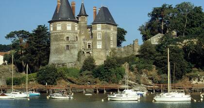 Townhouse for 7 in the upper town