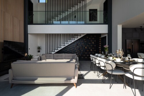 Soho in Starigrad With 6 Bedrooms and 6 Bathrooms