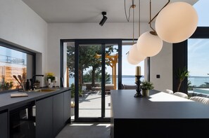Villa | 6 bedrooms - Soho in Starigrad With 6 Bedrooms and 6 Bathrooms (Starigrad)