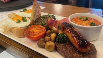 Free daily full breakfast