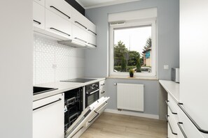 Apartment, 1 Bedroom, Kitchen | Private kitchen