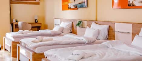 Comfort-Zimmer, Mehrere Betten, Balkon