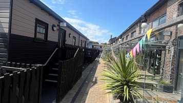 Holiday Lodge | Terrace/patio