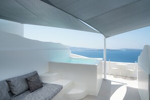 Superior Suite with Caldera-Sea View and Private Outdoor Hot Tub | Terrace/patio - Bligos Villas (Santorini)
