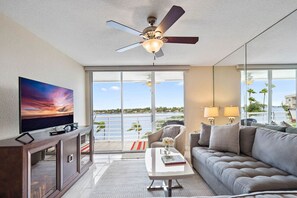 TV - Bahia Vista 8-411| 2BD| 2BA (Isla Del Sol)