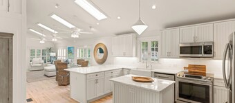 4 Bedrooms in the Village - Ocean Blvd