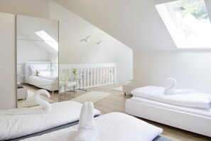 1 bedroom, travel cot, free WiFi, bed sheets