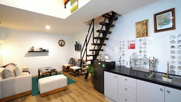 2 bedrooms, minibar, free WiFi, bed sheets