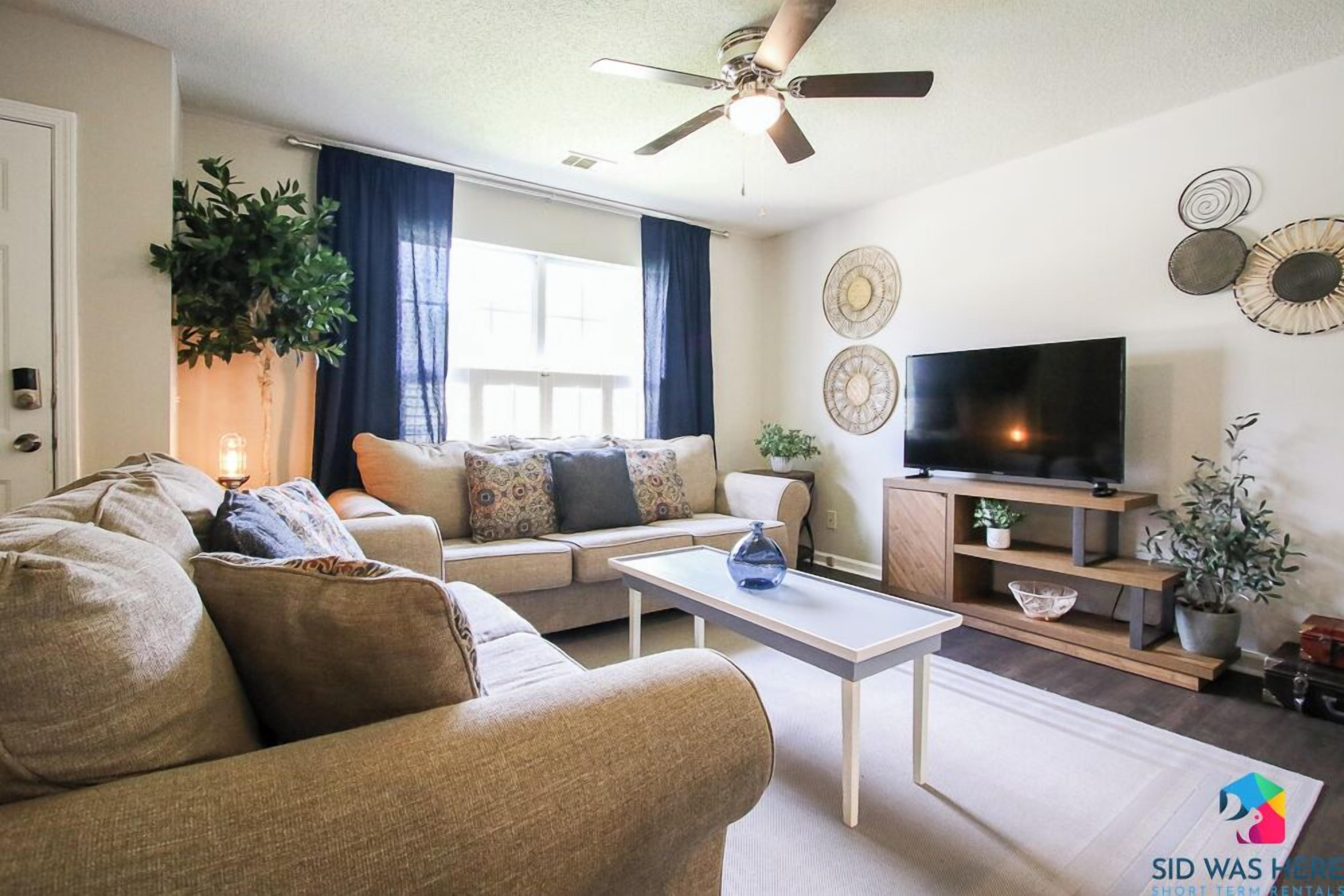 Pet Friendly Home, Few Mins to Gulfstream & Ports