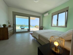 3 bedrooms, iron/ironing board, travel cot, free WiFi