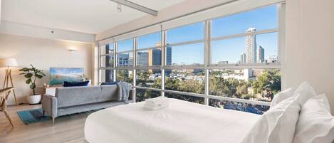 1 bedroom, desk, iron/ironing board, WiFi